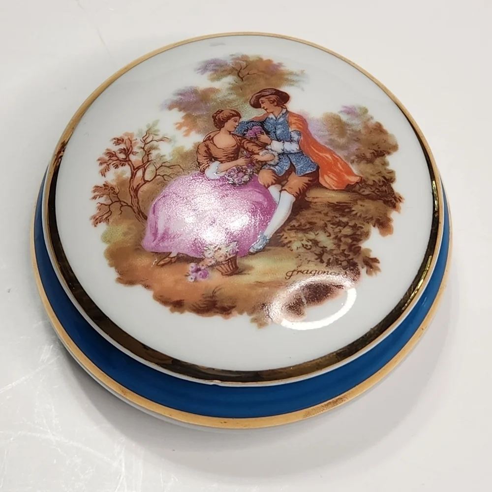 Vtg Limoges Porcelain Trinket Box Victorian Couple France Fragonard Romantic